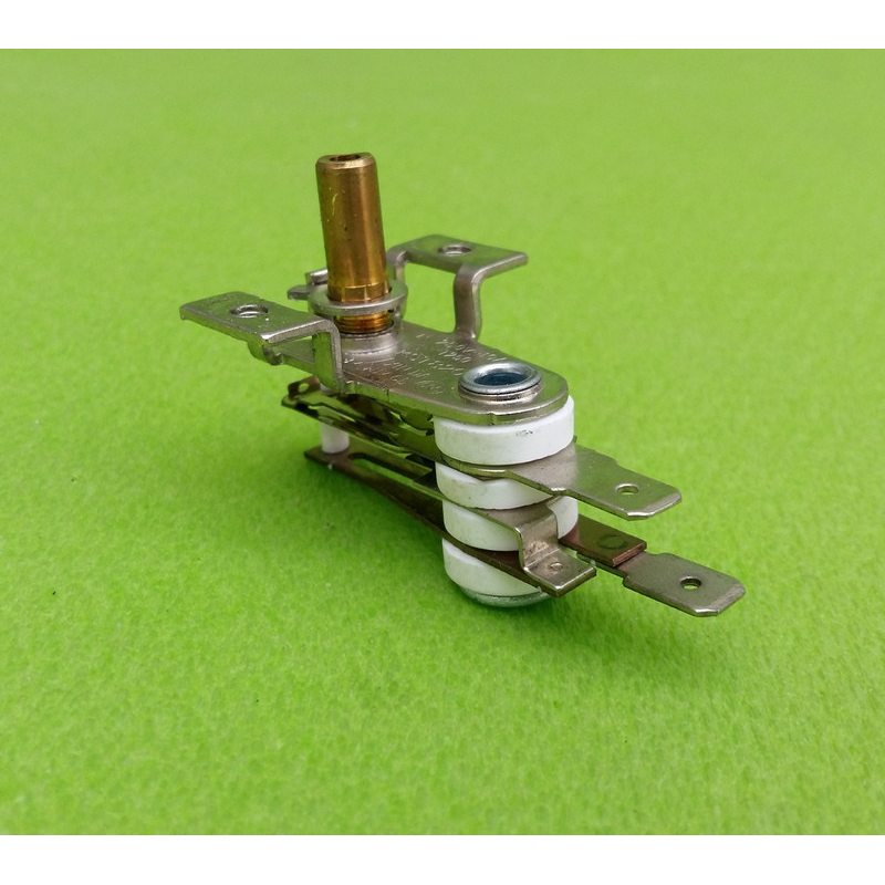 Терморегулятор KST820 / 10А / 250V / T250 / 4 изолятора ( "с крепежными ушками") для электроплит, обогревателей